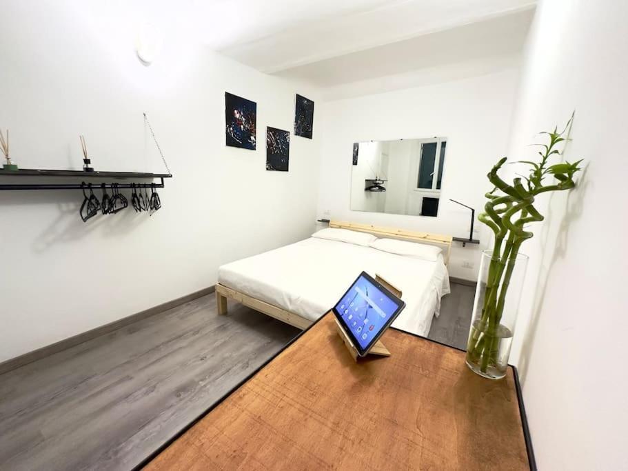 Midway Home, Nel Centro Storico Di Genova Ngoại thất bức ảnh